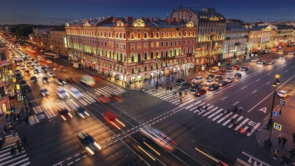 Невский проспект: от Восстания до Аничкова — 3